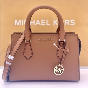 Michael Kors Small Sheila Center Zip
Satchel Crossbody Bag Luggage